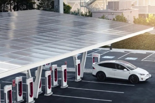 电动车超快充之战打响！14家车企布局，解读背后三大关键点